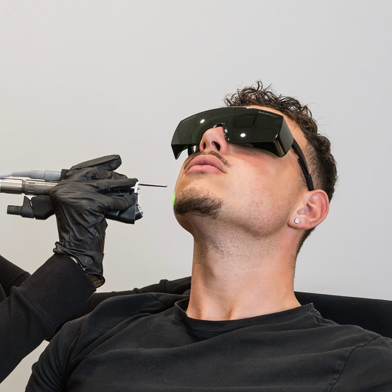 lory-zyan-beauty-laser-hair-removal-laval